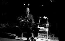 George Van Eps, Bulls Head, Chislehurst, April, 1993. Artist: Brian O'Connor