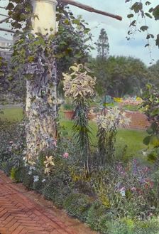 George Warrington Curtis house, Southampton, New York, 1914 or 1915. Creator: Frances Benjamin Johnston
