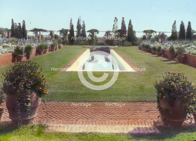 George Warrington Curtis house, Southampton, New York, 1914 or 1915. Creator: Frances Benjamin Johnston.