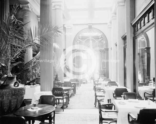 Georgian Hotel, New York, N.Y., between 1900 and 1905. Creator: William H. Jackson.