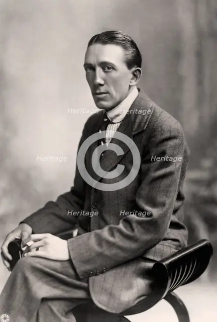 Gerald Du Maurier (1873-1934), English actor and theatre manager, early 20th century.Artist: Foulsham and Banfield