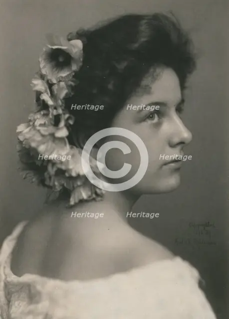 Geraldine Farrar , c1898. Creator: Addie Kilburn Robinson.