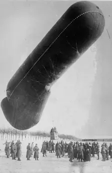 German observation balloon, between 1914 and c1915. Creator: Bain News Service