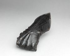 German Gothic Gauntlet for the Left Hand, South German or Austrian, ca. 1480. Creator: Unknown