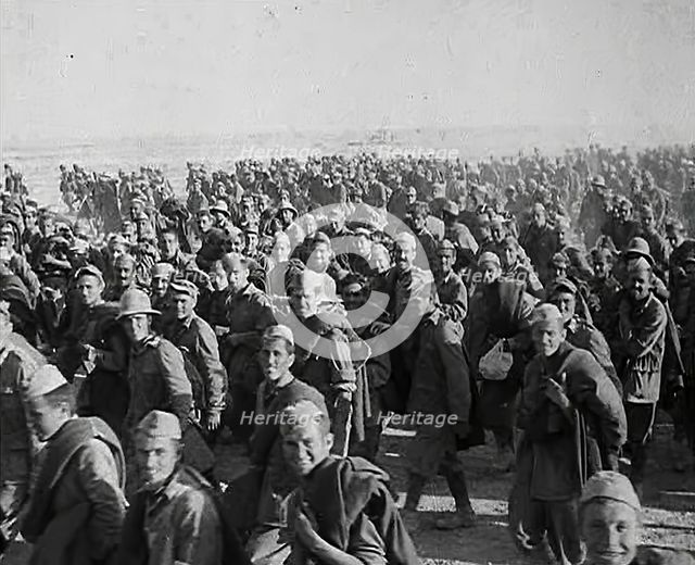 German Prisoners of War in North Africa, 1942. Creator: British Pathe Ltd.