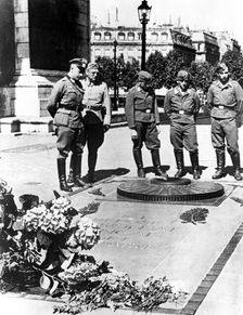 German soldiers at the Tomb of the Unknown Soldier at the Arc de Triomphe, Paris, December 1940