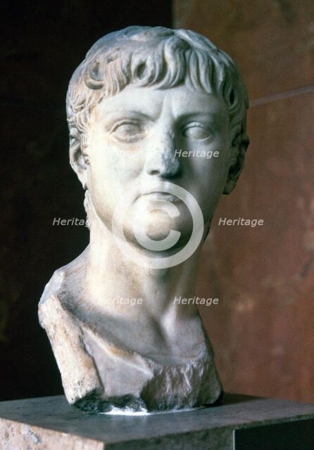 Germanicus (Julius Caesar Augustus or Tiberius Claudius Nero) (15 a.C. - 19 d.BC), Roman general.