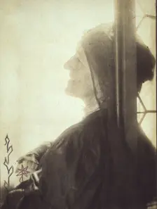 Gertrude Ka¨sebier, head-and-shoulders profile portrait, facing left, 1905. Creator: Adolph de Meyer