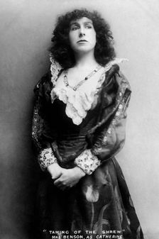 Gertude Constance Cockburn, English actress, early 20th century.Artist: J Caswall Smith