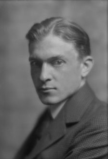Gillmore, Mr., portrait photograph, 1915 June 7. Creator: Arnold Genthe