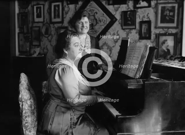 Gina Viafora, Evelyn Herbert, between c1915 and c1920. Creator: Bain News Service.