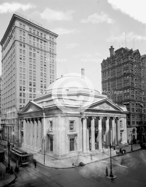 Girard Trust building, Philadelphia, Pa., between 1905 and 1920. Creator: Unknown.