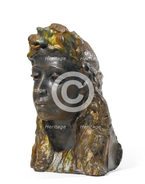 Girl with a wreath, 1898-1900. Artist: Vrubel, Mikhail Alexandrovich (1856-1910)