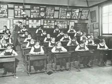 Girls in a classroom, Tollington Park Central School, London, 1915