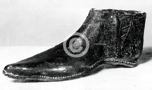 Girl's Shoe, England, 15th century. Creator: Unknown.
