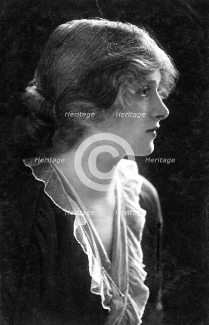 Gladys Cooper (1888-1971), English actress, 1900s.Artist: CW Faulkner & Co.