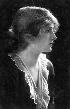 Gladys Cooper (1888-1971), English actress, 1900s.Artist: CW Faulkner & Co