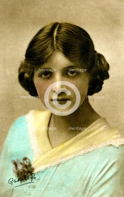 Gladys Cooper (1888-1971), English actress, early 20th century.Artist: Dover Street Studios