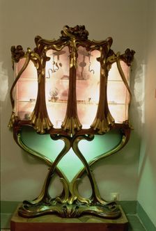 Glass cabinet designed for Ibarz House, designed by Aleix Clapés
