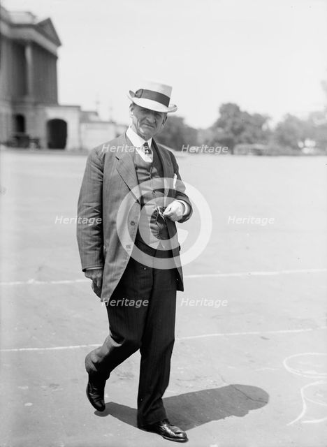 Glass, Carter. Rep. from Virginia, 1902-1918; Secretary of The Treasury, 1918-1920; Senator..., 1913 Creator: Harris & Ewing.
