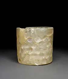 Glass beaker with circular facets, Sasanian Period, 226-651