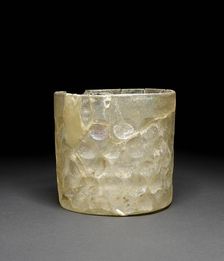 Glass beaker with circular facets, Sasanian Period, 226-651