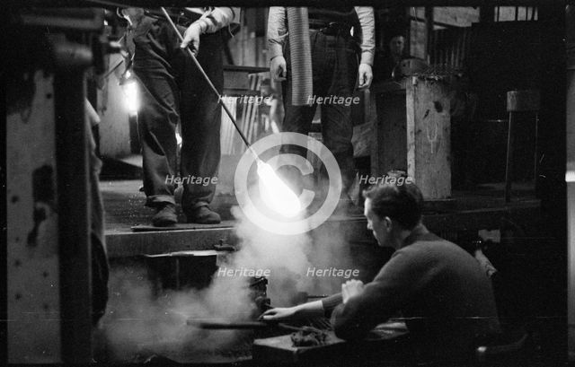 Glassblowing, Wear Flint Glass Works, Alfred Street, Millfield, Sunderland, 1961. Creator: Eileen Deste.
