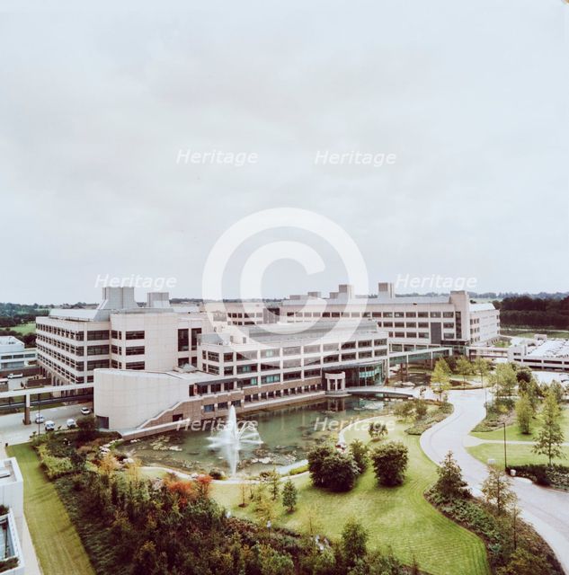 Glaxo Medical Research Centre, Gunnels Wood Road, Stevenage, Hertfordshire, Jan - Aug 1995. Creator: John Laing plc.