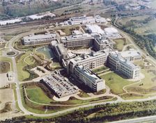 Glaxo Medical Research Centre, Gunnels Wood Road, Stevenage, Hertfordshire, Jan - Aug 1995. Creator: John Laing plc