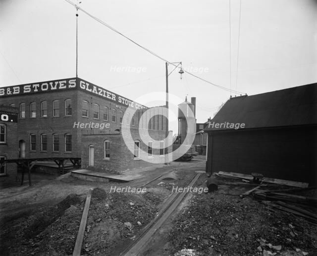 Glazier Stove Company, brass foundry, Chelsea, Mich., between 1900 and 1910. Creator: William H. Jackson.