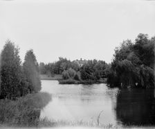 Glenn Ellynn (i.e. Glen Ellyn), Ill., a suburban residence, between 1880 and 1899. Creator: Unknown