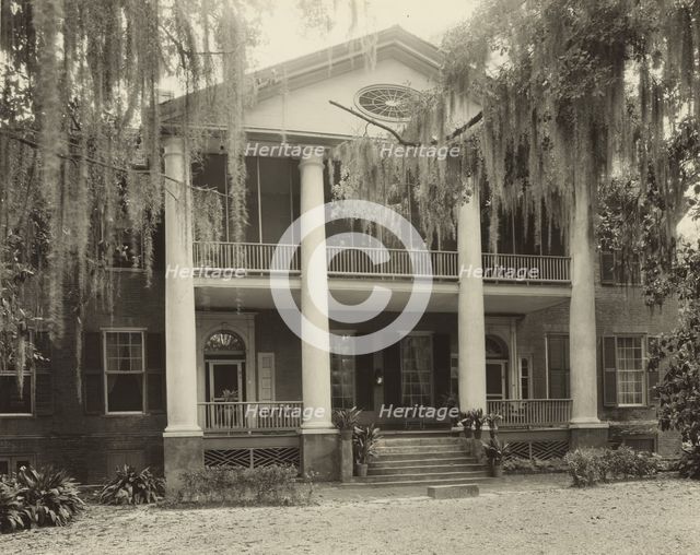 Gloucester, Natchez, Adams County, Mississippi, 1938. Creator: Frances Benjamin Johnston.