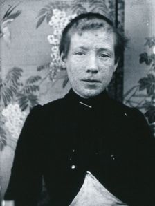 Gloucester smallpox epidemic, 1896: Ethel Cromwell, aged about 14 years, as a smallpox patient, 1896 Creator: HCF of Gloucester