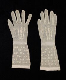 Gloves, French, fourth quarter 18th century. Creator: Unknown