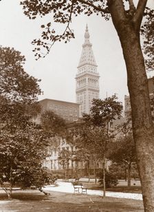 Gramercy Park, between East 20th and East 21st Streets east of Park Avenue, New York, c1922. Creator: Frances Benjamin Johnston