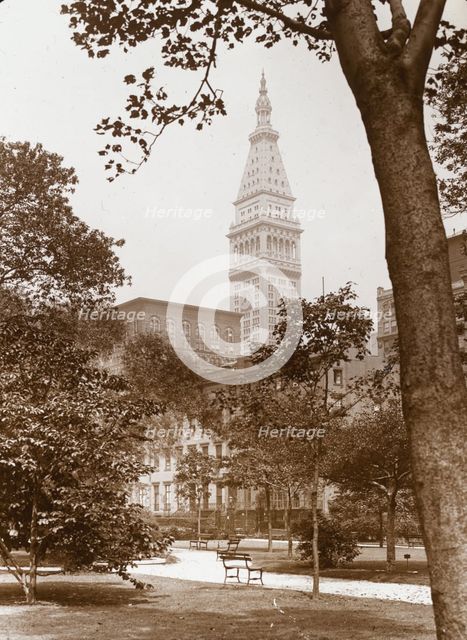Gramercy Park, between East 20th and East 21st Streets east of Park Avenue, New York, c1922. Creator: Frances Benjamin Johnston.
