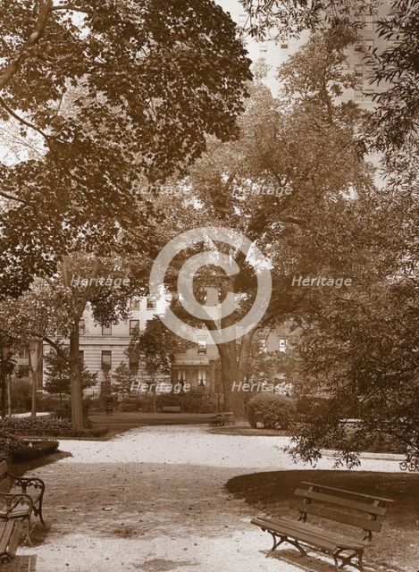 Gramercy Park, between East 20th and East 21st Streets east of Park Avenue, New York, c1922. Creator: Frances Benjamin Johnston.