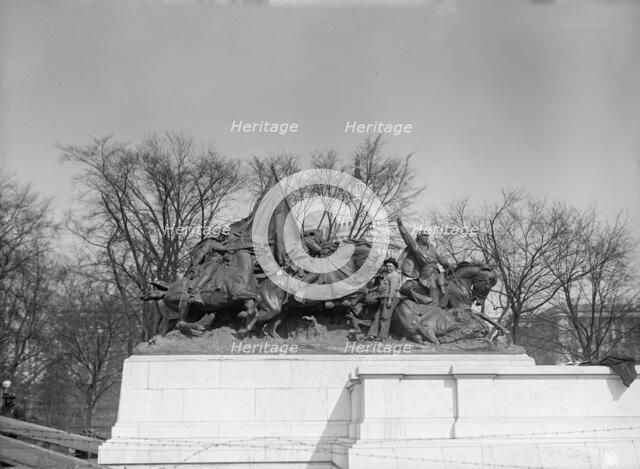 Grant Memorial at Capitol - Cavalry Group of Statuary, 1917. Creator: Harris & Ewing.