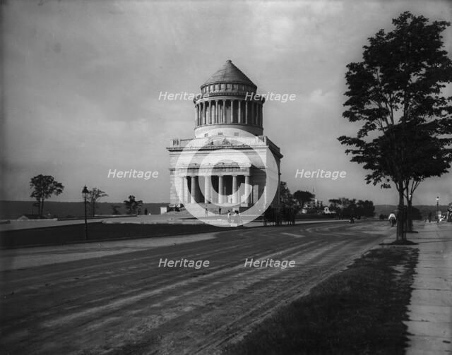 Grant's Tomb, New York, c1901. Creator: Unknown.
