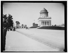 Grant's tomb, Riverside Drive, New York, c1900. Creator: Unknown