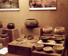 Grave goods found in the excavation of the town of Los Millares, Santa Fe de Mondújar, Almería: c…