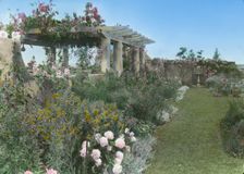 "Gray Gardens," Robert Carmer Hill house, Lily Pond Lane, East Hampton, New York, c1914. Creator: Frances Benjamin Johnston
