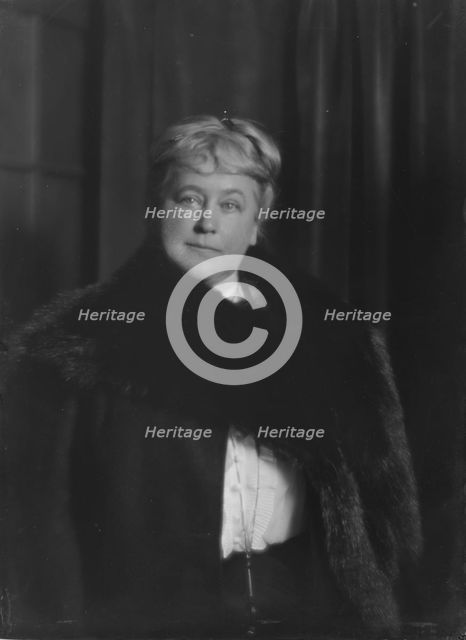 Gray, Horace, Mrs., portrait photograph, 1916 Jan. 13. Creator: Arnold Genthe.