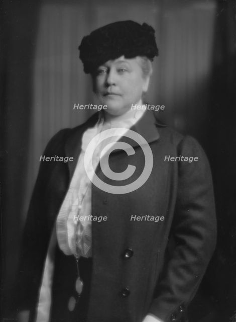 Gray, Horace, Mrs., portrait photograph, 1916 Jan. 13. Creator: Arnold Genthe.