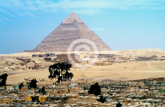 Great Pyramid of Cheops at Giza, Egypt, 4th dynasty, Old Kingdom, 26th century BC. Artist: Unknown