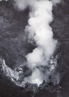 Great Wairakei Geyser late 19th-early 20th century. Creator: Unknown