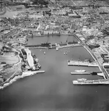 Great Western Docks (Millbay Docks), Stonehouse, Plymouth, 1953. Artist: Aerofilms