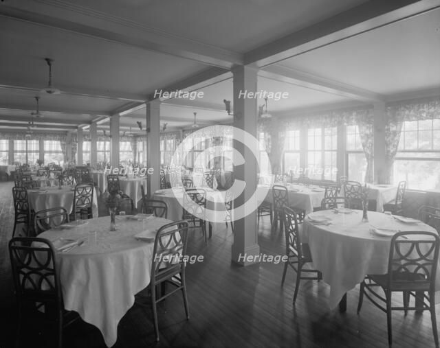 Green Gables Club, the veranda restaurant, Magnolia, Mass., between 1905 and 1915. Creator: Unknown.
