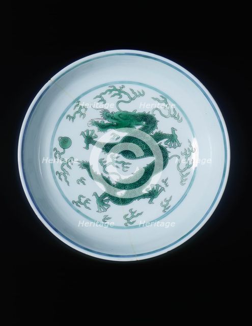 Green glazed imperial dragon dish, Qianlong period, Qing dynasty, China, 1736-1795. Artist: Unknown