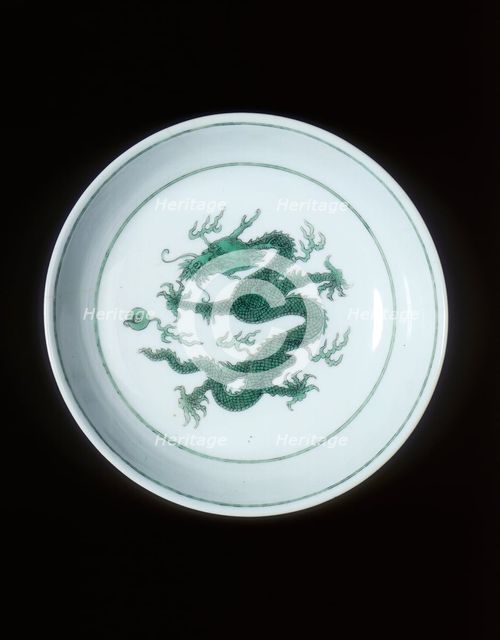 Green imperial dragon dish with anhua waves, Kangxi period, Qing dynasty, China, 1662-1722. Artist: Unknown